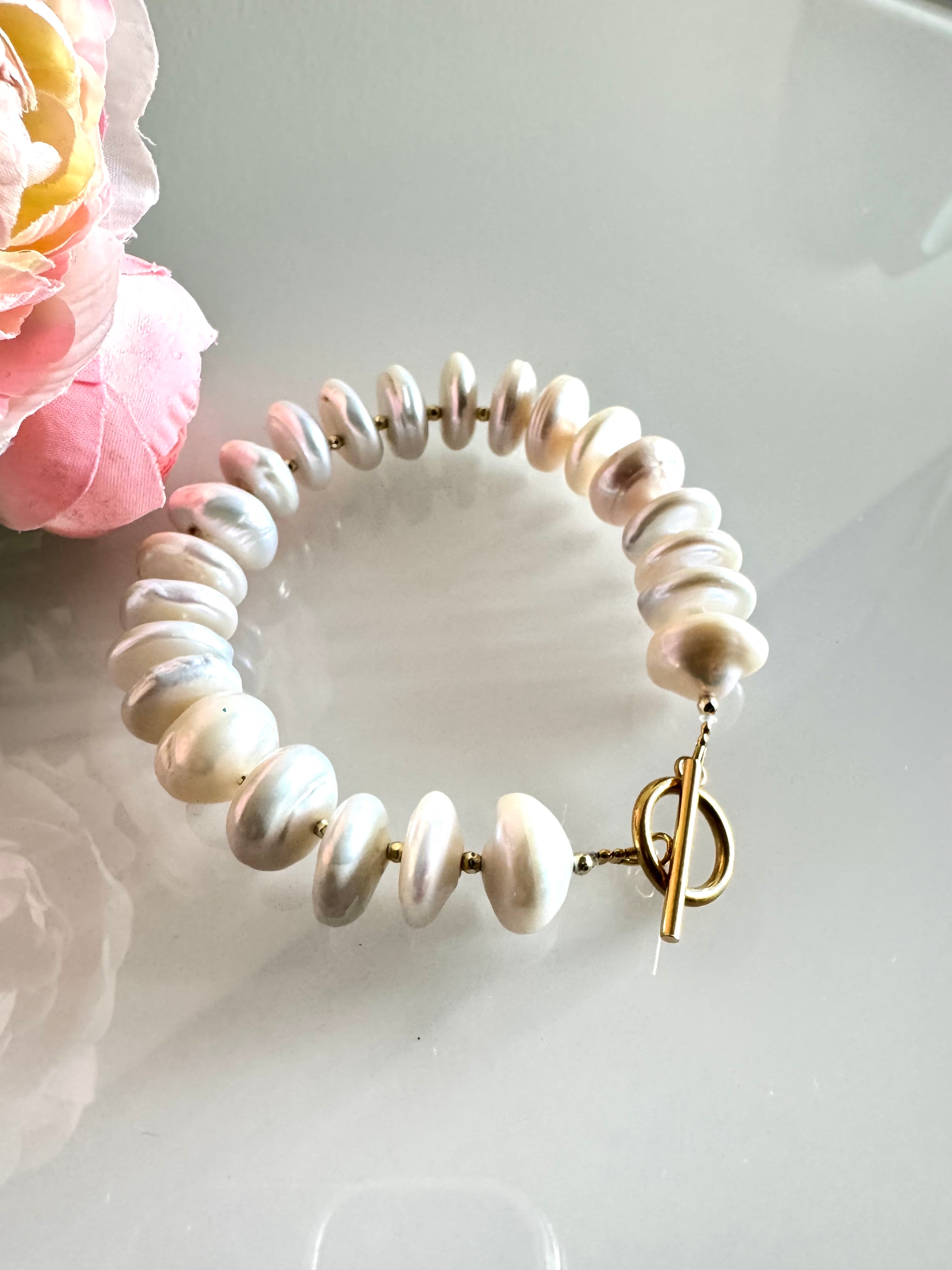 Freshwater coin shape pearls bracelet with stainless gold clasps