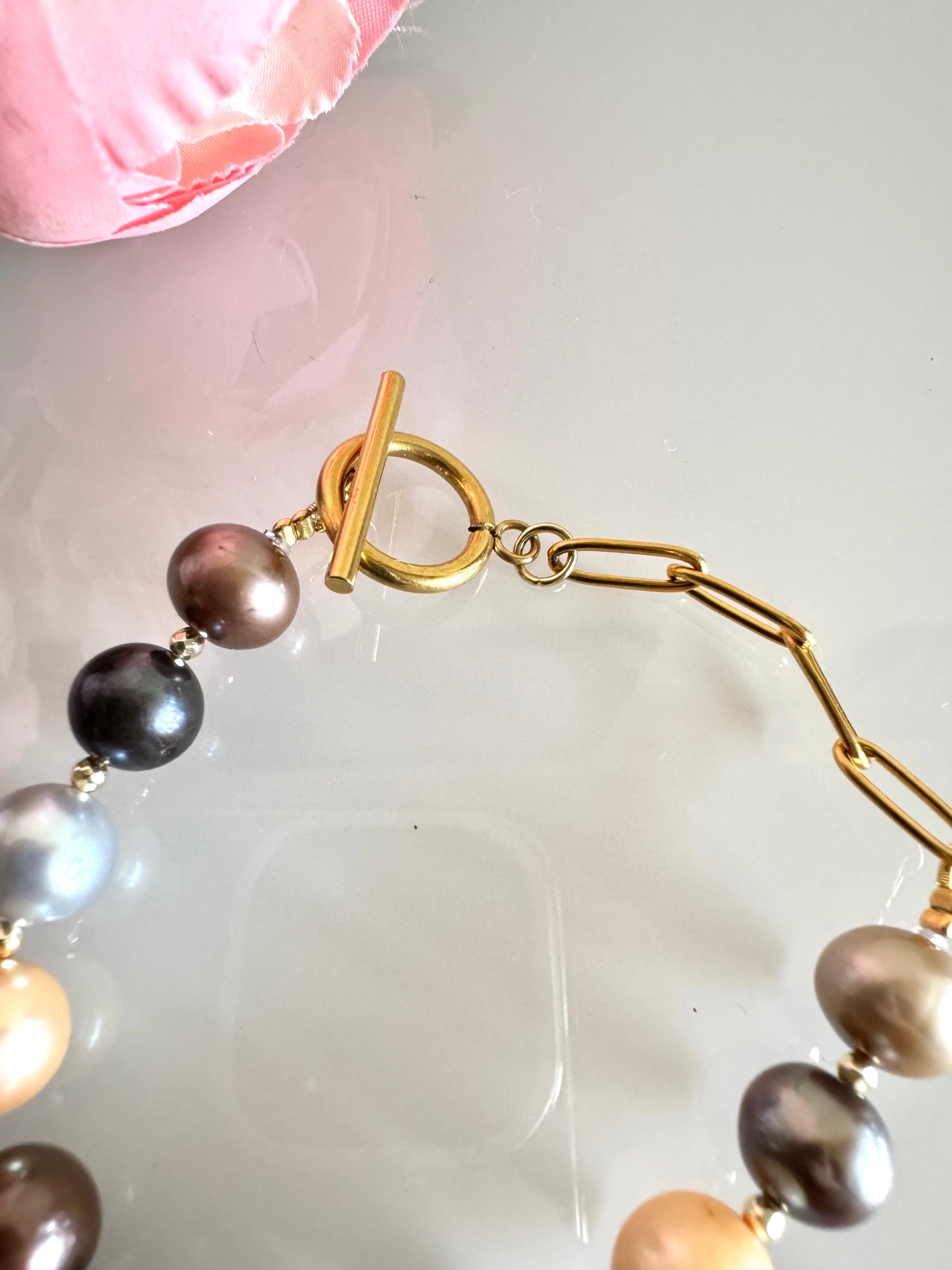 Multiple colour freshwater pearl bracelet with stainless gold clasps(Tarnish free & water proof)