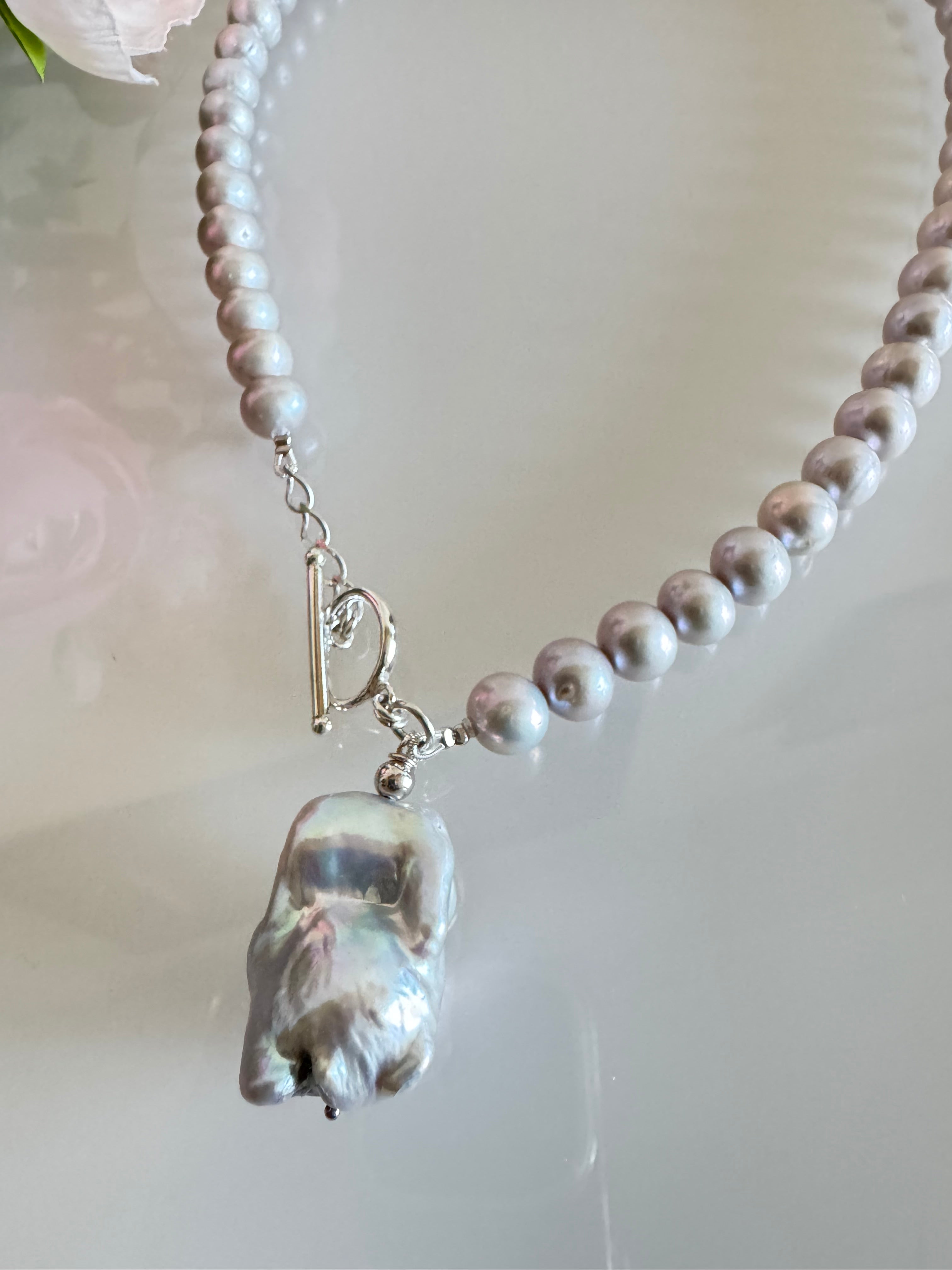 Sterling silver freshwater grey colour pearl necklace
