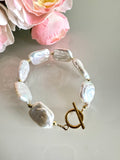 Natural freshwater pearl bracelet with stainless gold clasps(20cm)
