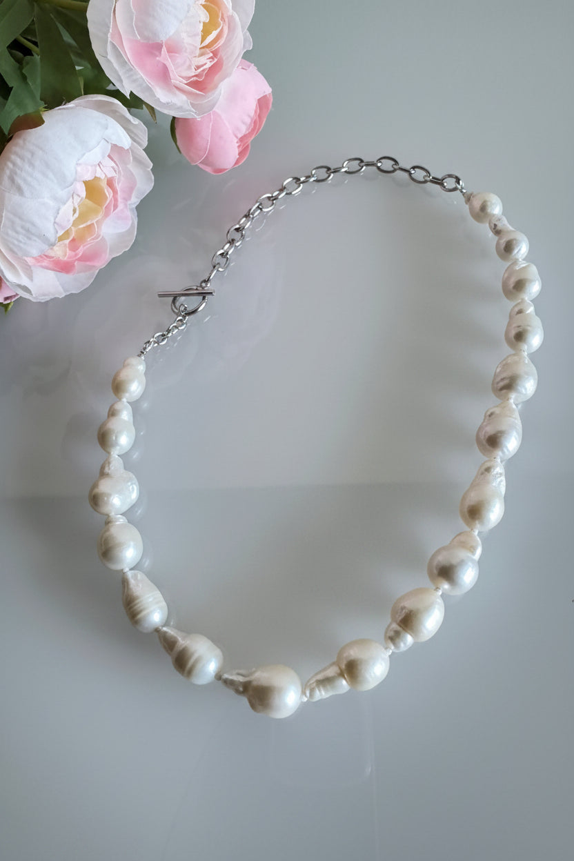 Freshwater baroque pearl necklace with stainless clasps and chains