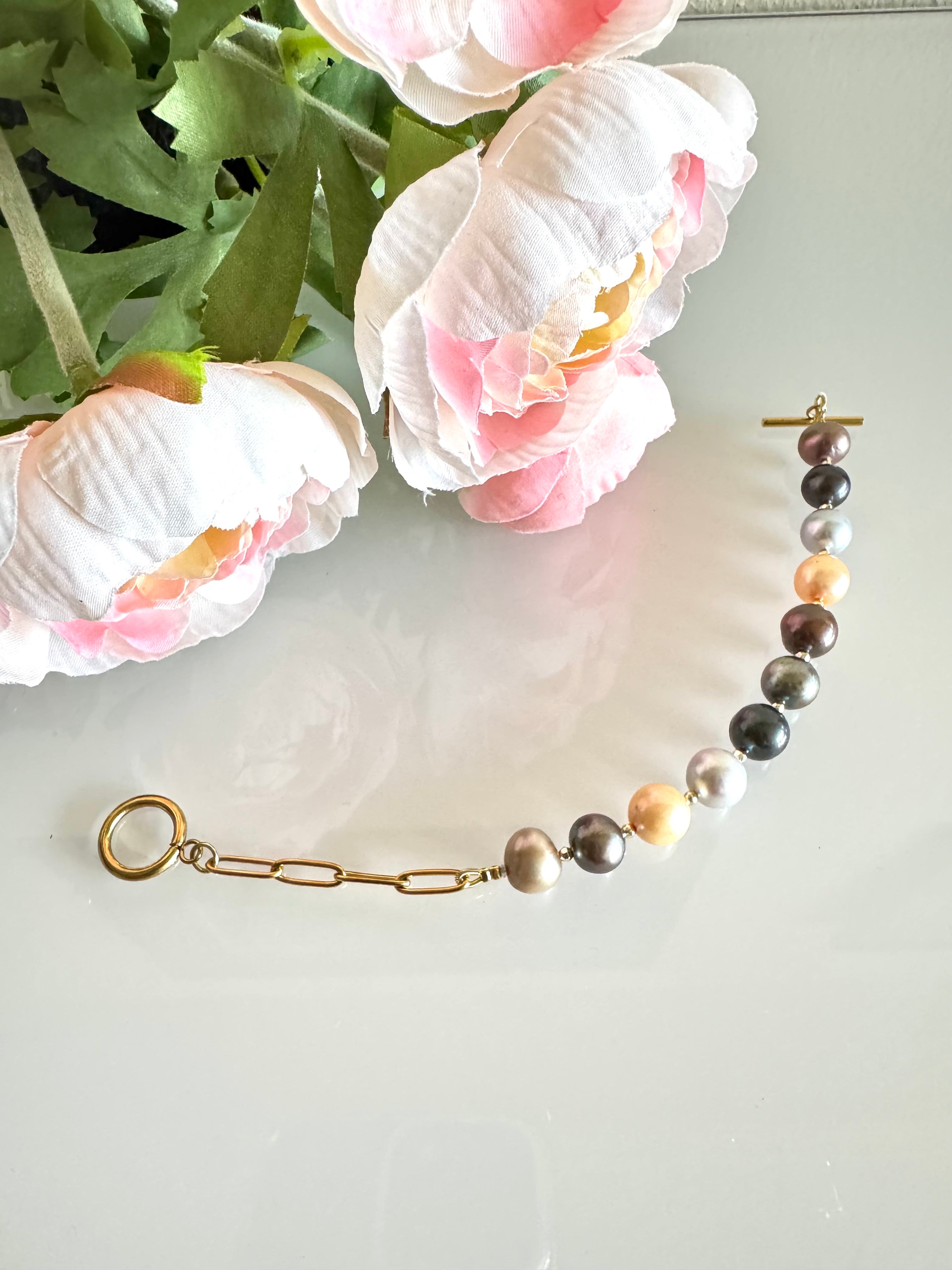 Multiple colour freshwater pearl bracelet with stainless gold clasps(Tarnish free & water proof)