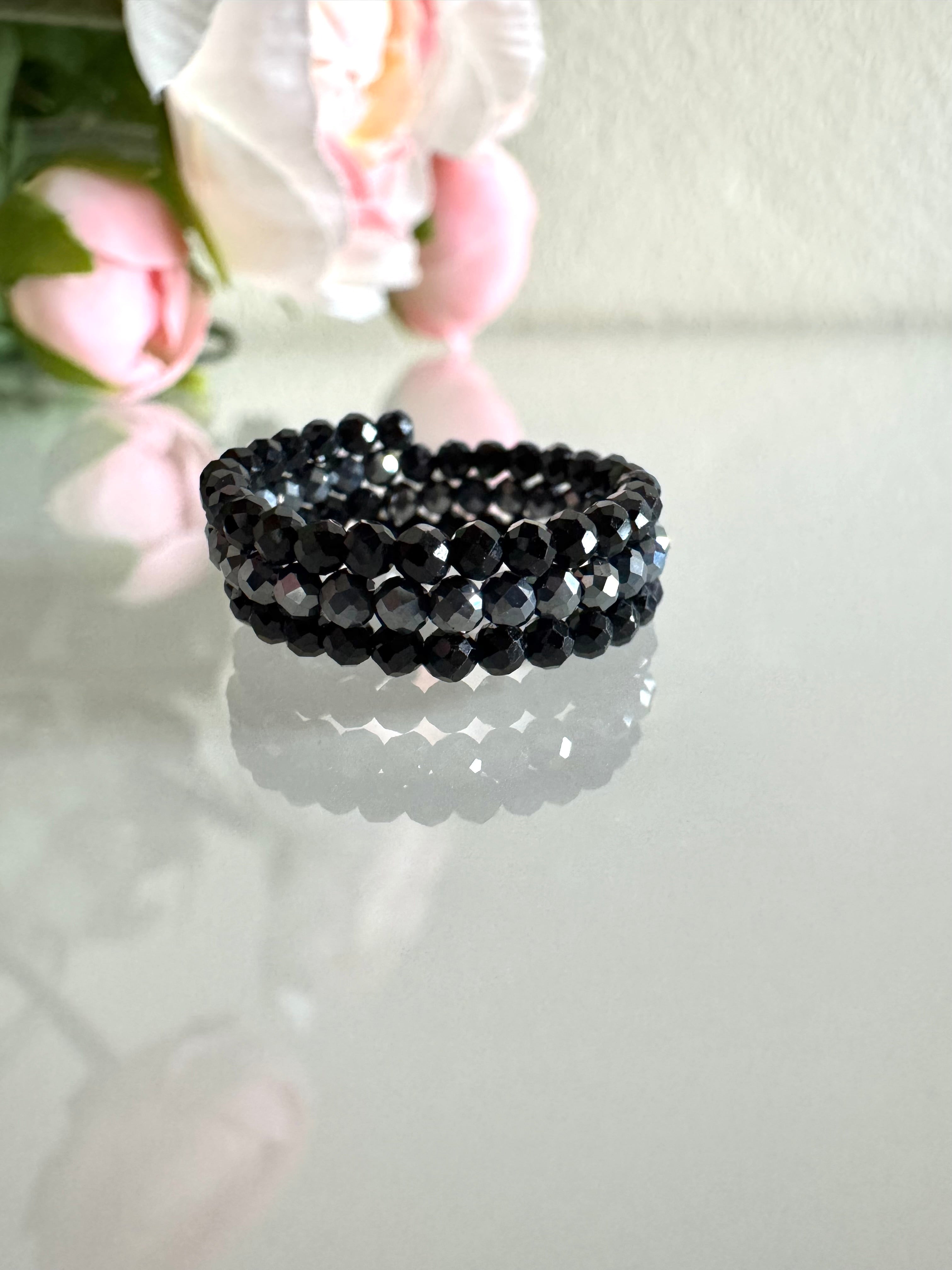 Black spinel and herahertz stone (faceted) free size memory wire ring