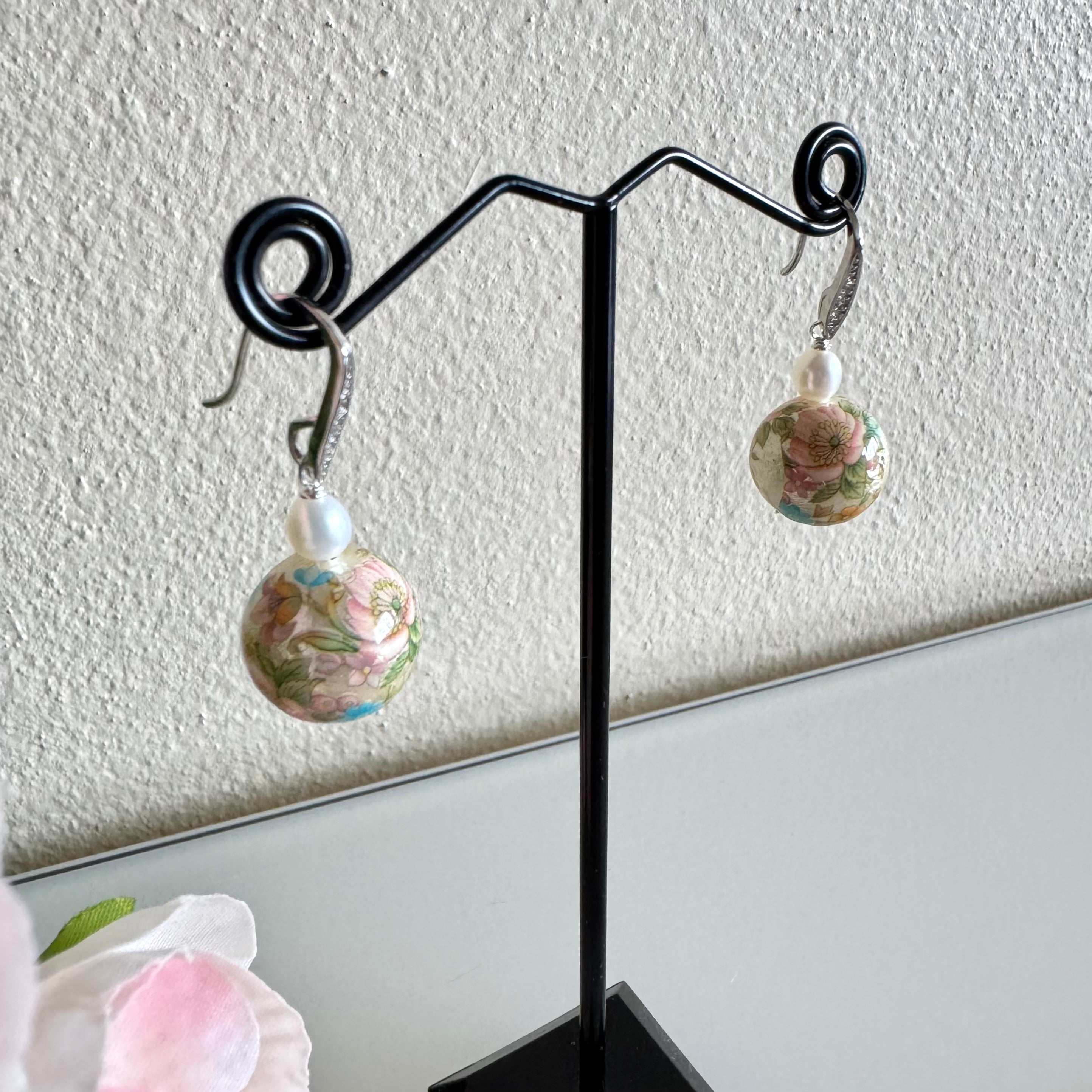 Sterling silver Japanese tensha beads and freshwater pearl earrings