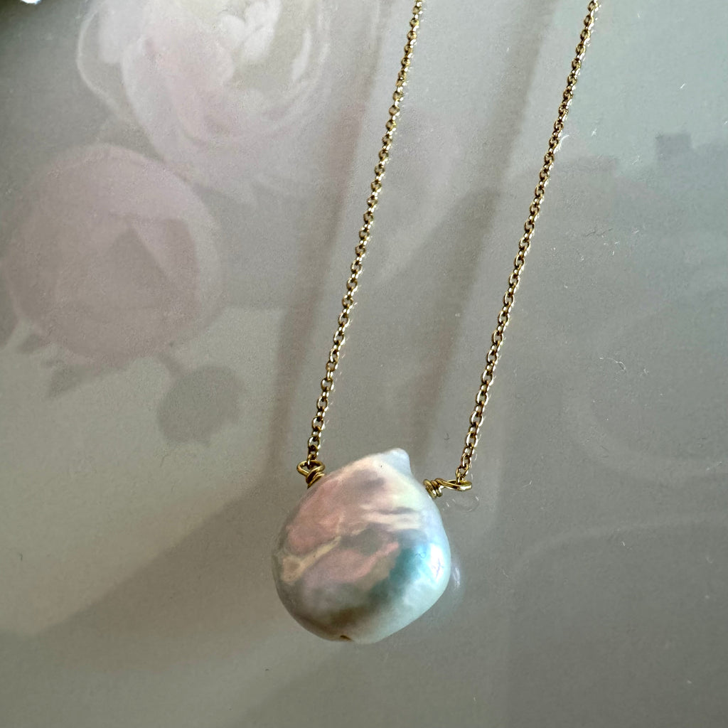 Freshwater pearl necklace with stainless gold chain(Tarnish free & waterproof)