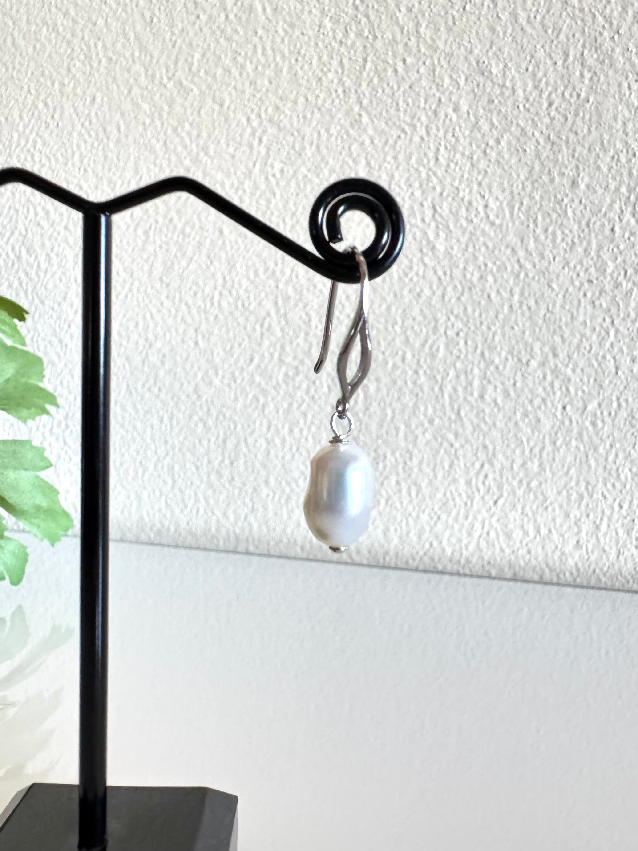 Sterling silver freshwater pearl earrings