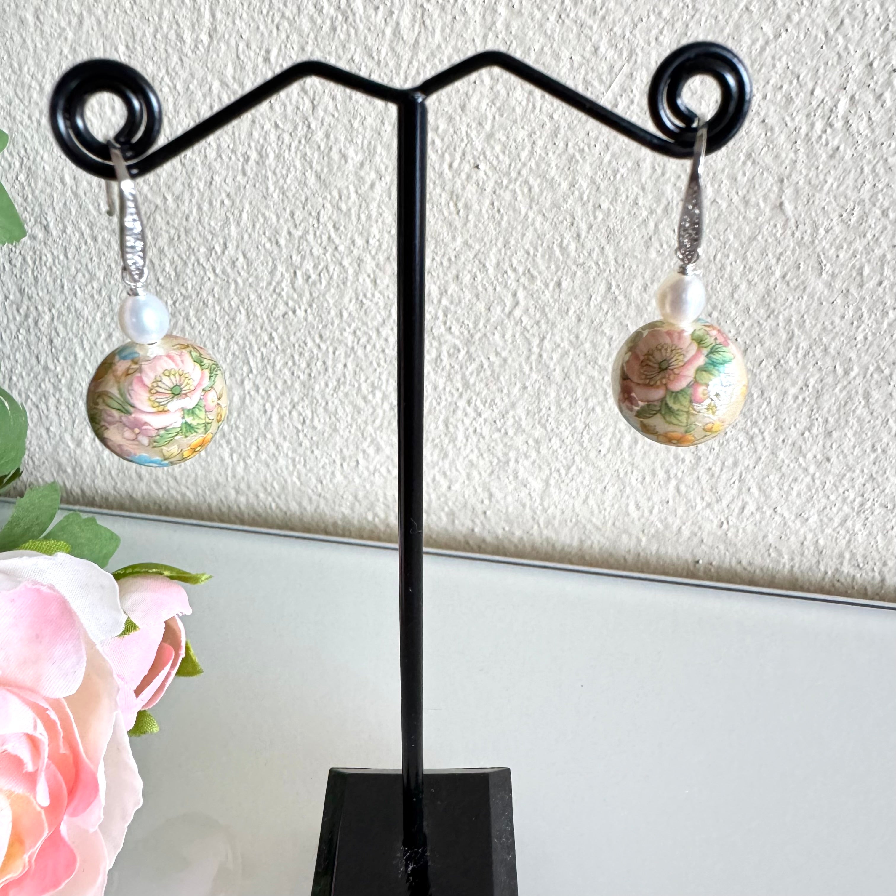 Sterling silver Japanese tensha beads and freshwater pearl earrings