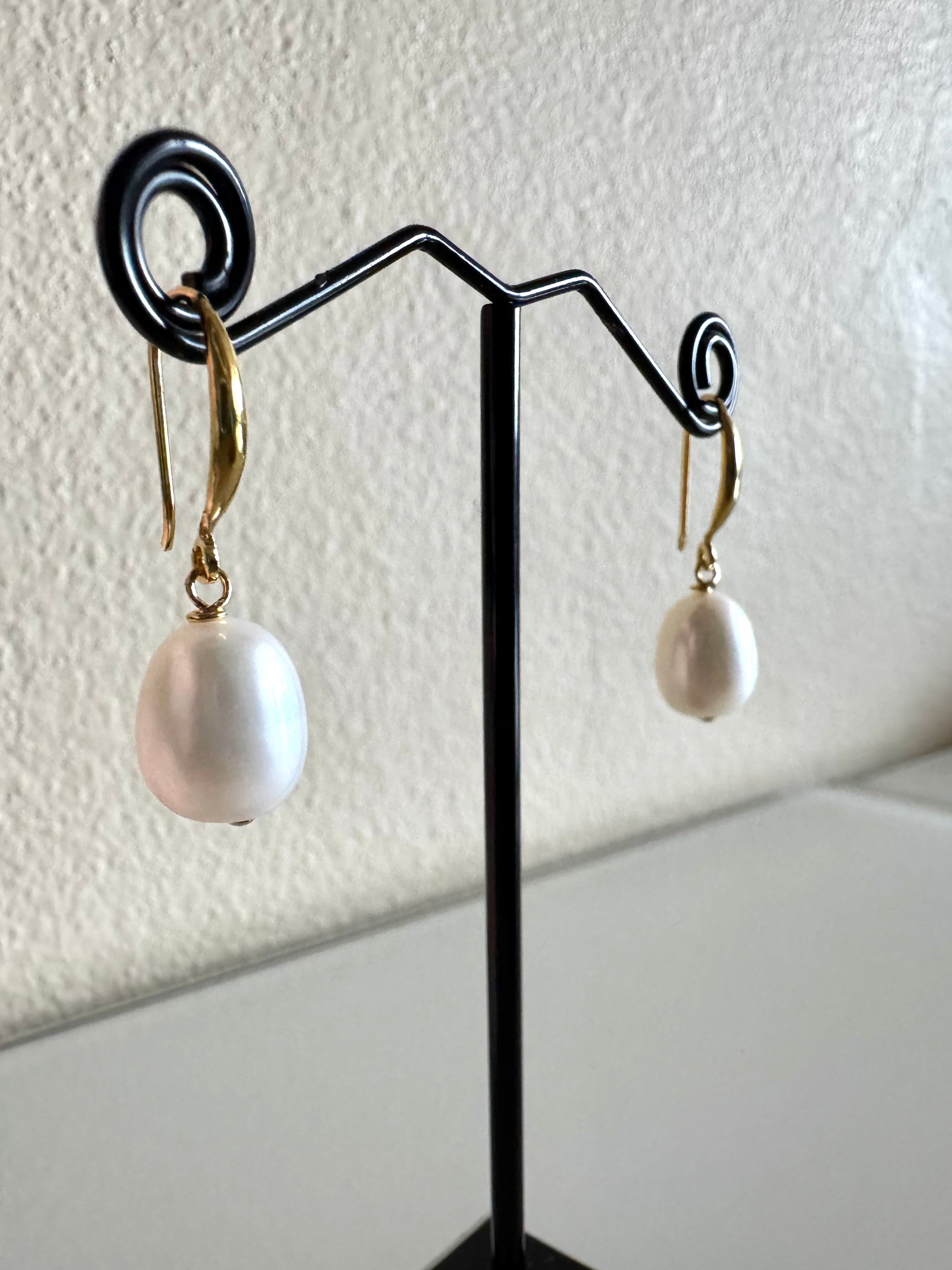 Freshwater pearl earrings with sterling silver gold plated settings