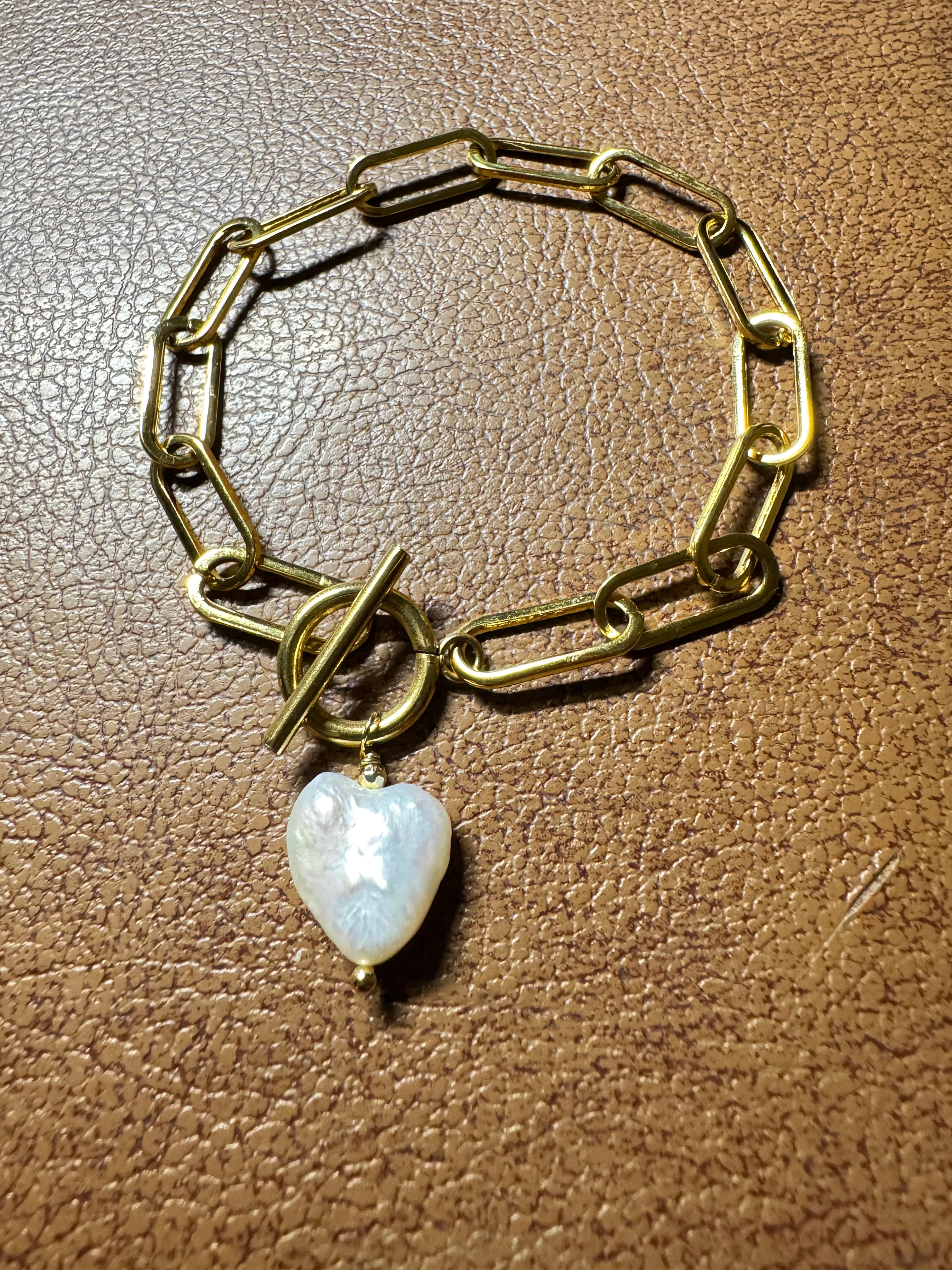 Heart Shaped Freshwater Pearl Bracelet With Stainless Gold Chains and Clasps