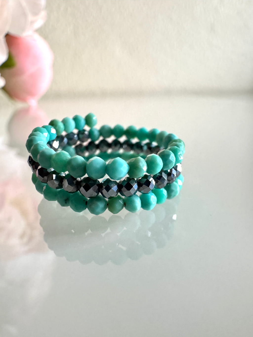 Turquoise and Terahertz stone (faceted) free size memory wire ring