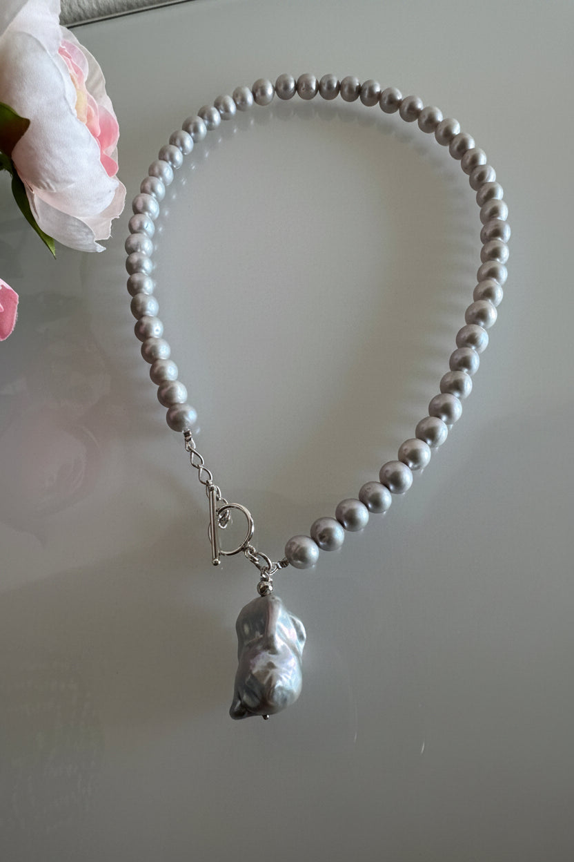 Sterling silver freshwater grey colour pearl necklace