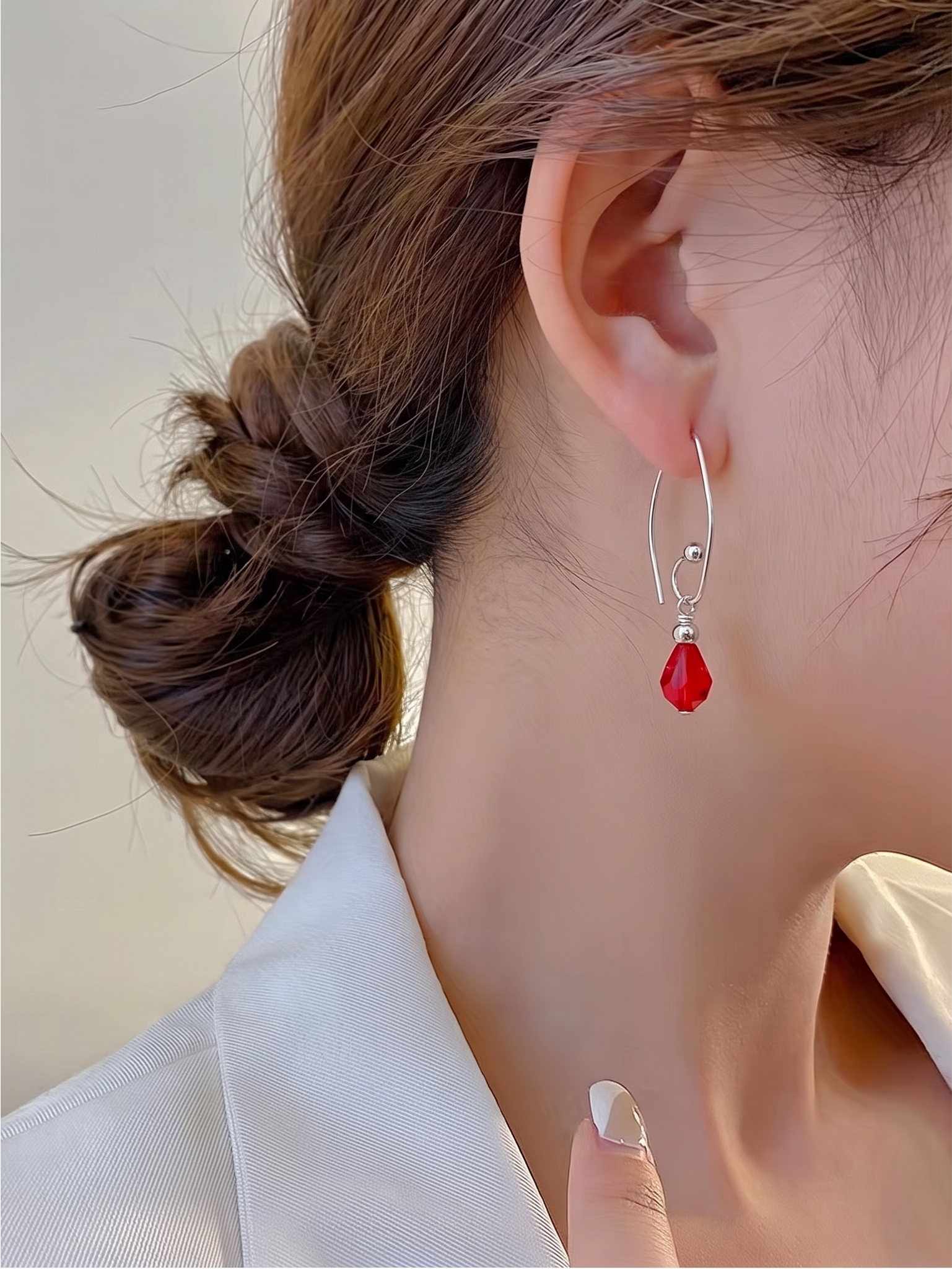 Sterling silver Swarovski elements crystal earring