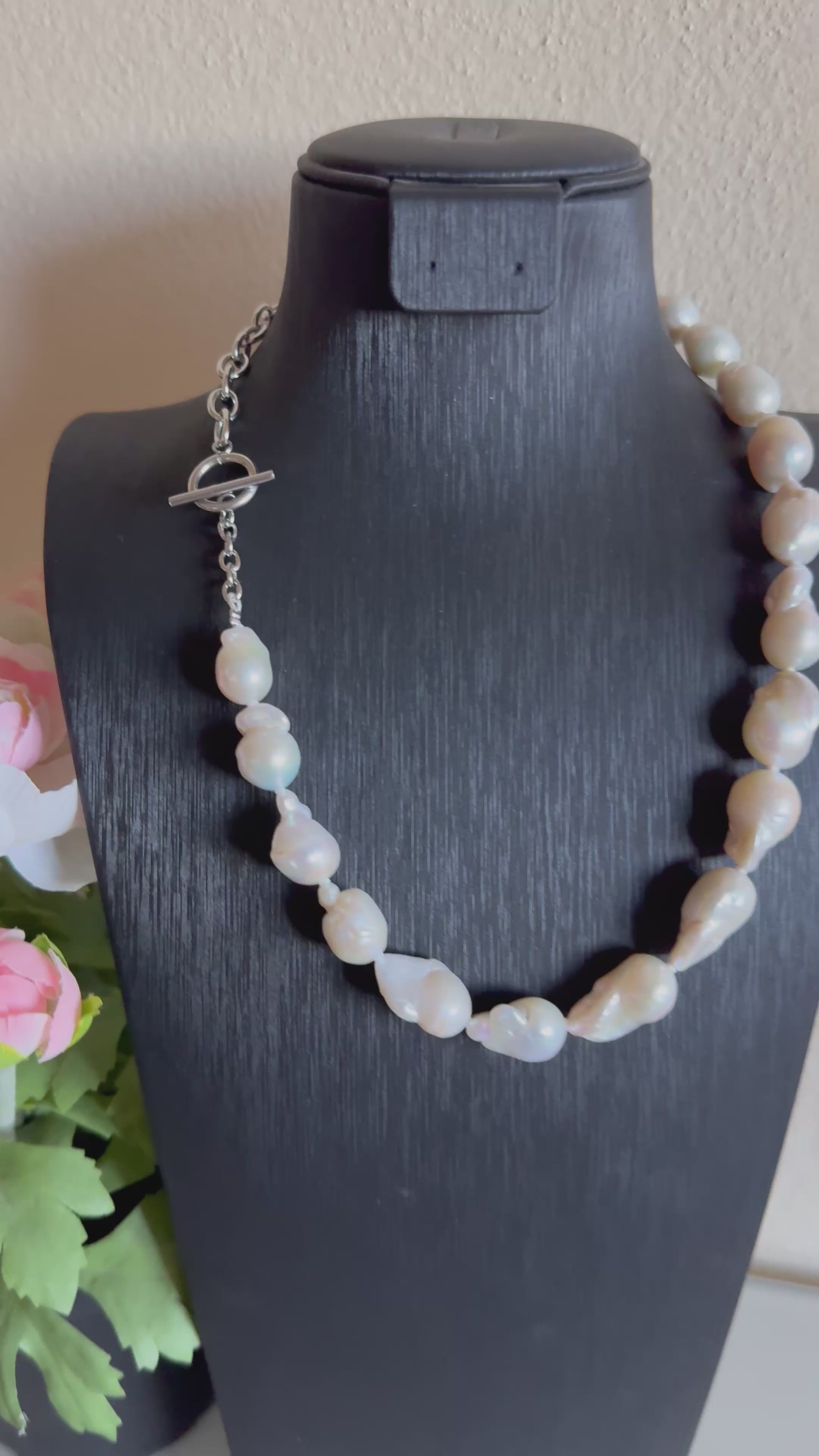 Freshwater baroque pearl necklace with stainless clasps and chains