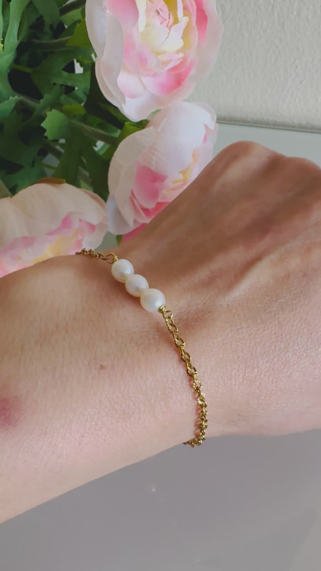 Freshwater pearl chain bracelet with stainless gold(Tarnish free & water proof)